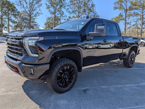 Used 2025 Chevrolet Silverado 2500 LT w/ Trail Boss Package image 7