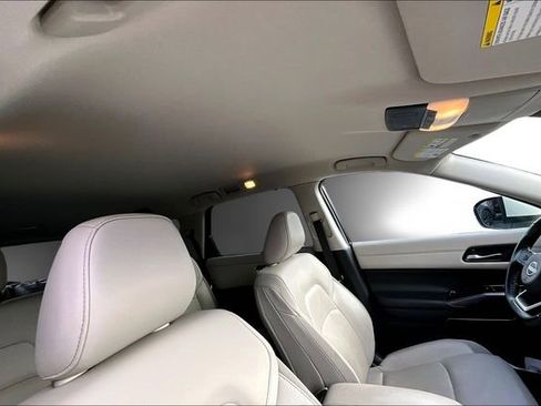Used 2023 Nissan Pathfinder SL image 20