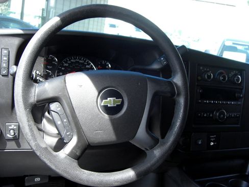 Used 2016 Chevrolet Express 3500 LT w/ LT Preferred Equipment Group image 10