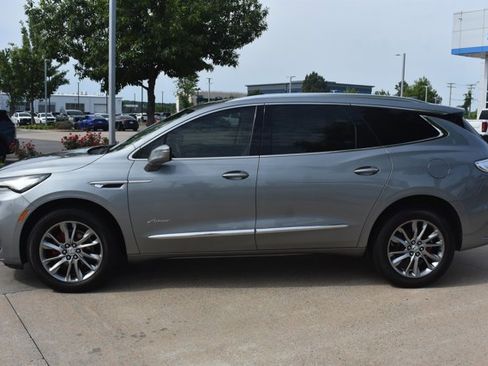 Used 2023 Buick Enclave Avenir w/ Avenir Technology Package FWD image 10