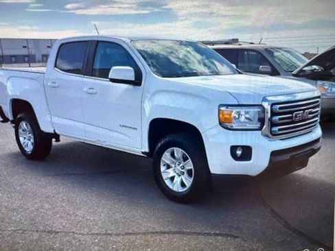 Used 2018 GMC Canyon SLE w/ SLE Convenience Package RWD image 4
