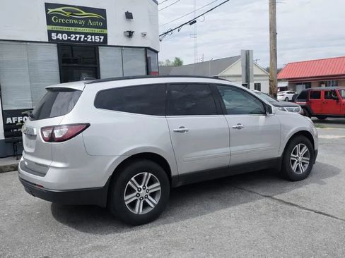 Used 2016 Chevrolet Traverse LT image 7