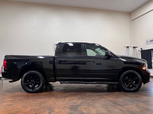 Used 2018 RAM 1500 Express w/ Express Value Package image 10