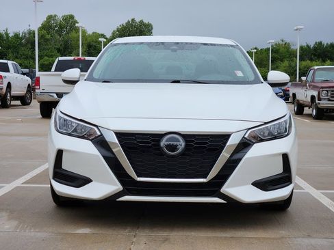 Used 2023 Nissan Sentra SV FWD image 2