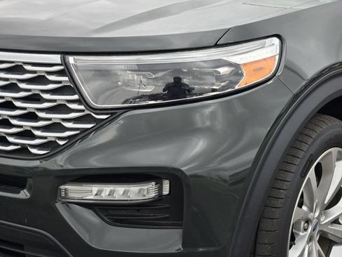 Used 2023 Ford Explorer Platinum w/ Technology Package RWD image 8
