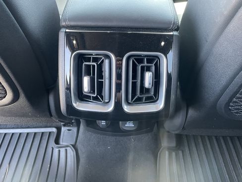 Used 2025 Kia Sorento SX Prestige AWD/4WD image 23