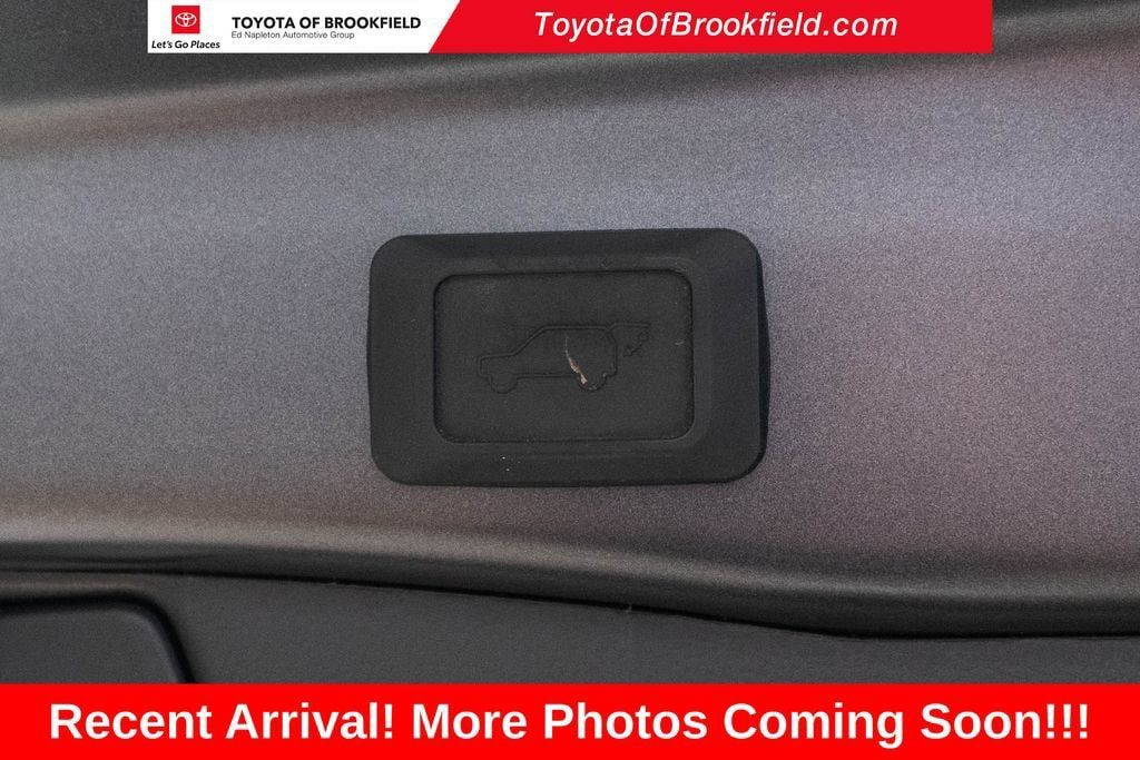 Certified 2024 Toyota RAV4 XSE w/ Weather Package AWD/4WD image 33