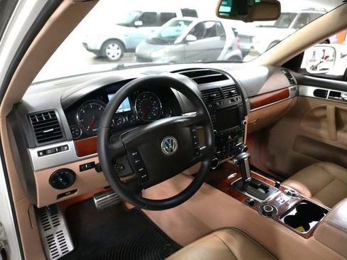 Used 2006 Volkswagen Touareg V10 TDI AWD/4WD image 30