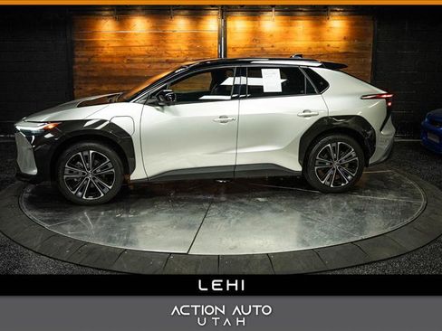 Used 2024 Toyota bZ4X AWD image 1