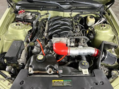 Used 2006 Ford Mustang GT Premium RWD image 23