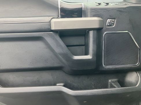 Used 2021 Ford F250 Platinum w/ FX4 Off-Road Package image 23