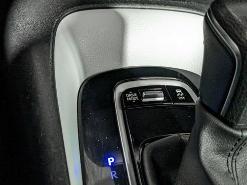 Used 2024 Toyota Corolla SE image 29