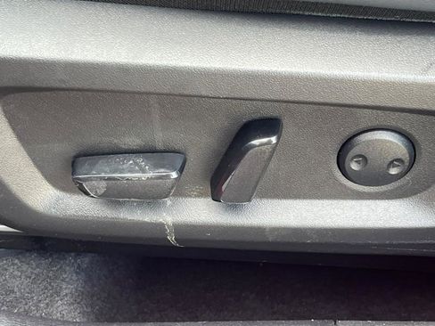 Used 2024 Mitsubishi Outlander SE image 25