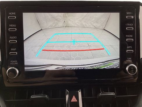 Used 2020 Toyota Corolla LE w/ Carpet Mat Package (TMS) FWD image 32