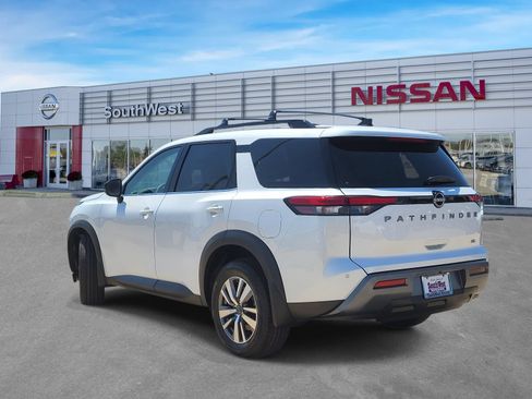New 2026 Nissan Pathfinder SL w/ Cargo Package FWD image 7