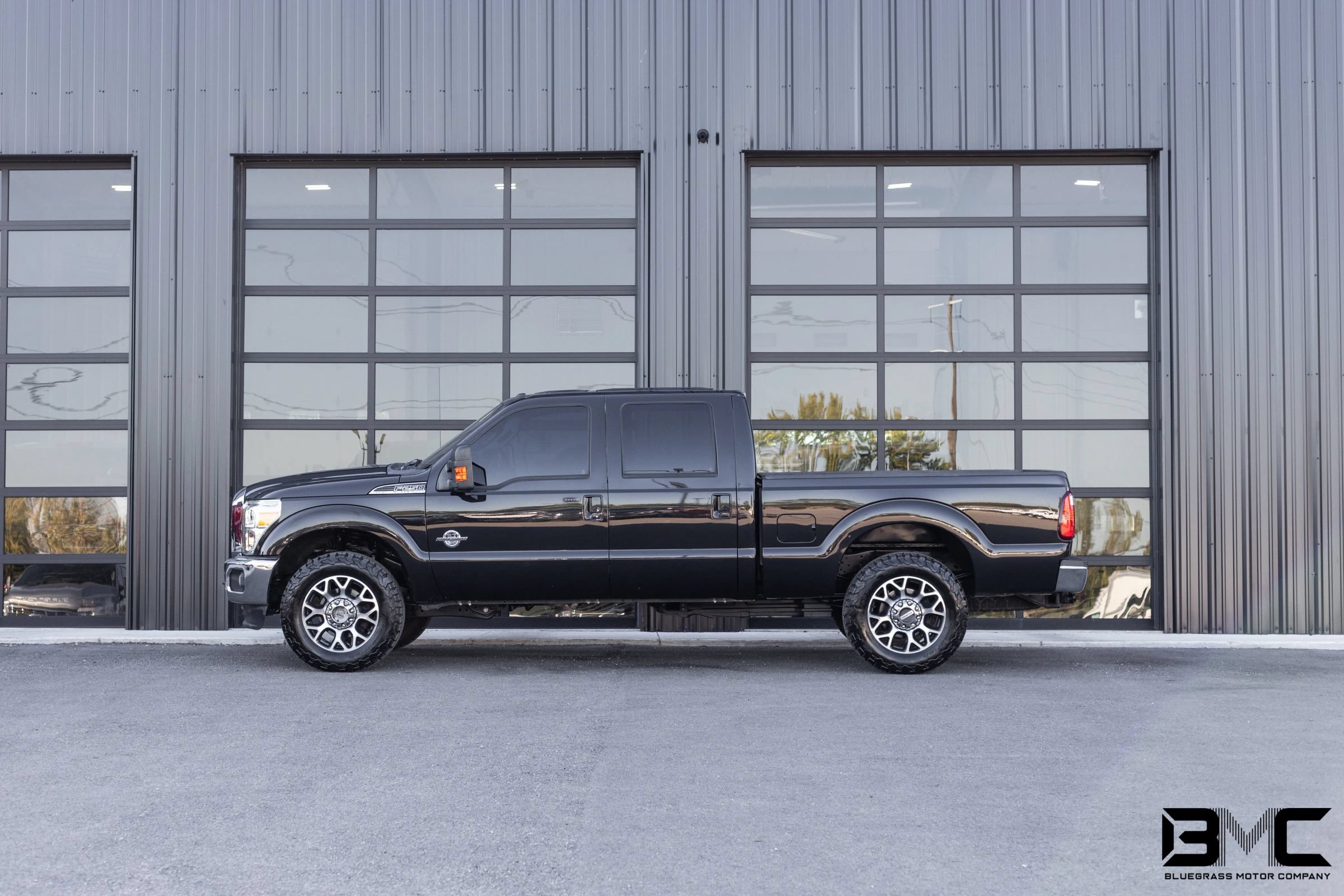 Used 2014 Ford F250 Lariat w/ Lariat Interior Package AWD/4WD image 1