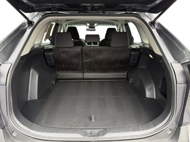 Used 2025 Toyota RAV4 LE AWD/4WD image 26
