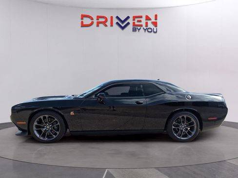 Used 2023 Dodge Challenger R/T Scat Pack w/ Plus Package image 2