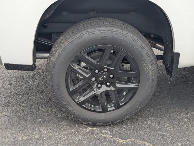 New 2026 Chevrolet Silverado 1500 RST w/ Rally Edition AWD/4WD image 3
