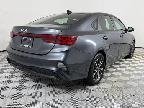 Used 2024 Kia Forte LXS FWD image 5