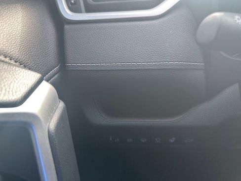 Used 2021 Toyota RAV4 Limited image 21