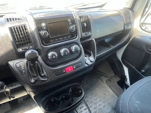 Used 2018 RAM ProMaster 2500 FWD image 21
