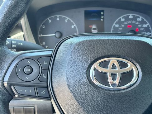 Used 2025 Toyota Corolla LE FWD image 19