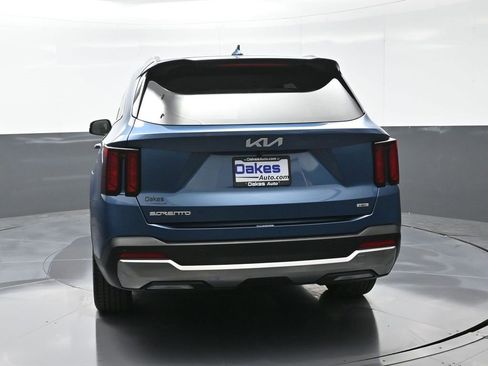 New 2025 Kia Sorento EX image 7