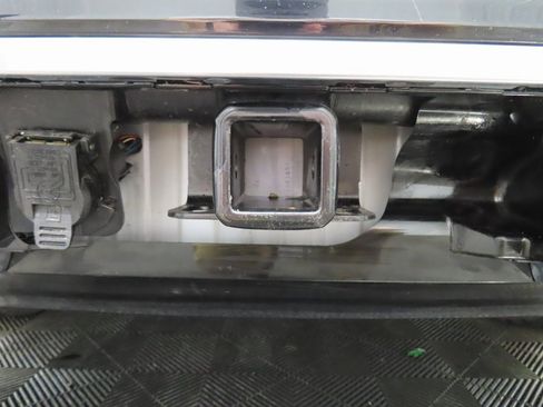 Used 2024 GMC Acadia Denali image 45