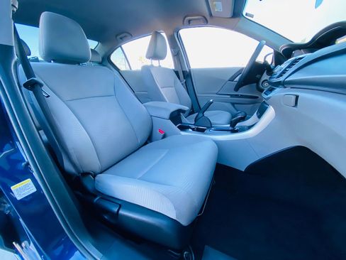 Used 2015 Honda Accord LX image 33