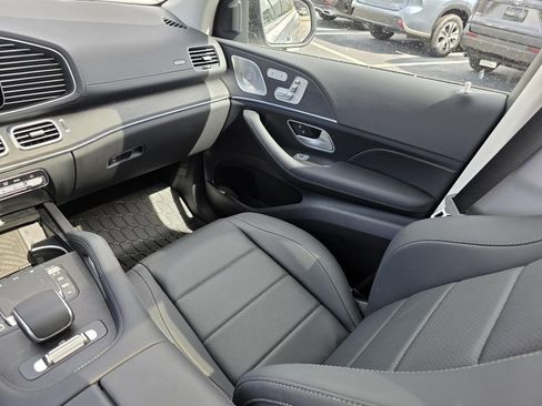 Certified 2026 Mercedes-Benz GLS 450 4MATIC image 31