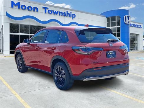 New 2026 Honda HR-V Sport image 3