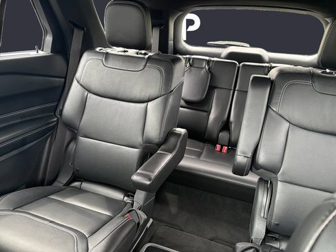 Used 2020 Ford Explorer ST w/ ST Street Pack AWD/4WD image 9