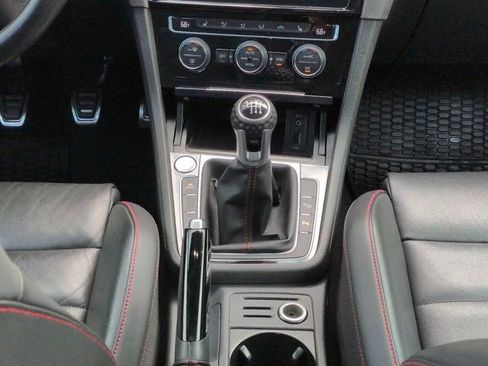 Used 2018 Volkswagen GTI Autobahn FWD image 17