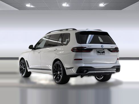 New 2026 BMW X7 xDrive40i w/ M Sport Package image 3