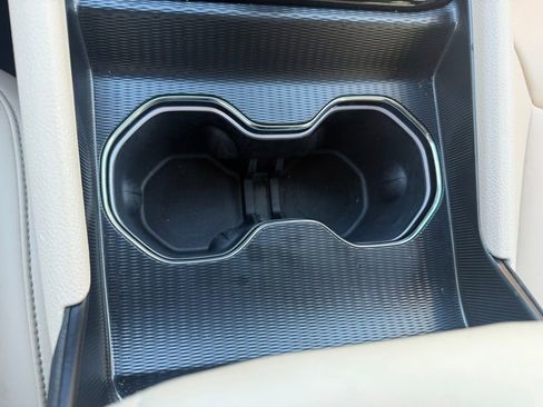 Certified 2025 Jeep Grand Cherokee Limited image 18