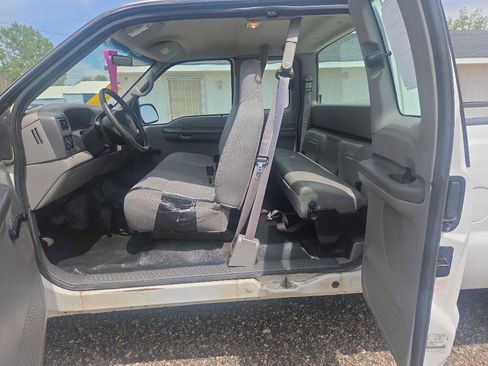 Used 1999 Ford F250 XL AWD/4WD image 15