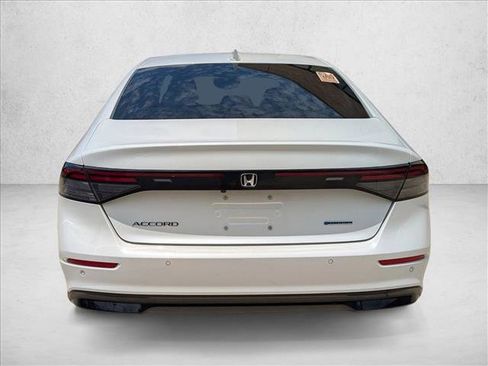 Used 2024 Honda Accord EX-L image 6