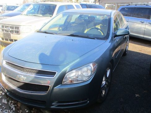 Used 2009 Chevrolet Malibu LT w/ HFV6 Engine Package image 3