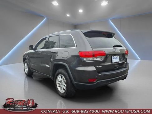 Used 2019 Jeep Grand Cherokee Laredo AWD/4WD image 6