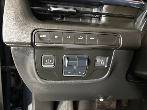 Used 2023 Cadillac Escalade ESV Sport image 24