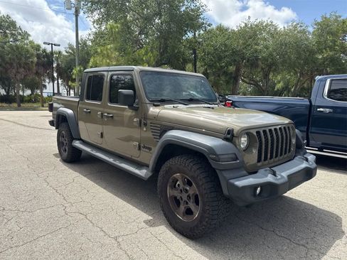 Used 2020 Jeep Gladiator Sport w/ Quick Order Package 24S AWD/4WD image 2