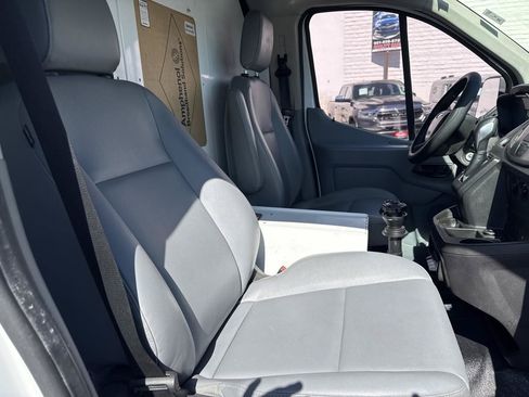 Used 2016 Ford Transit 150 130 Low Roof RWD image 11