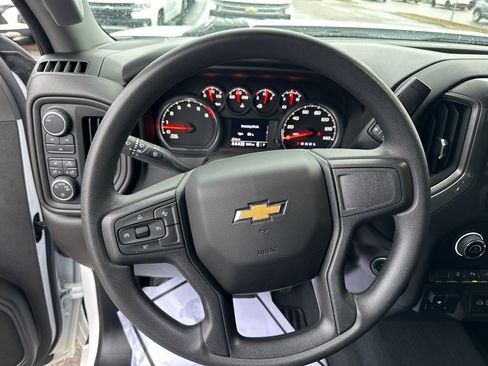 Used 2025 Chevrolet Silverado 2500 Custom w/ Custom Value Package image 14