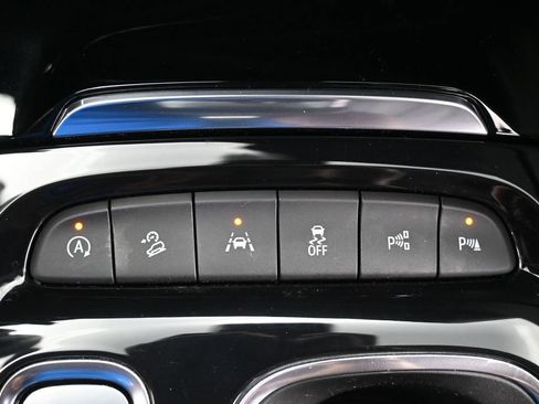 Used 2022 Buick Envision Avenir w/ Technology Package II AWD/4WD image 22