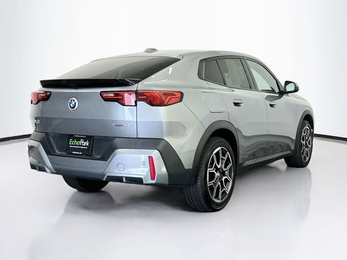 Used 2026 BMW X2 xDrive28i AWD/4WD image 9