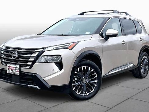 Certified 2025 Nissan Rogue Platinum w/ Platinum Premium Package image 1