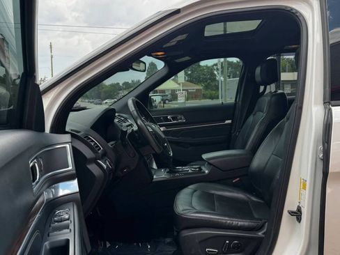 Used 2016 Ford Explorer Limited w/ Equipment Group 301A AWD/4WD image 14