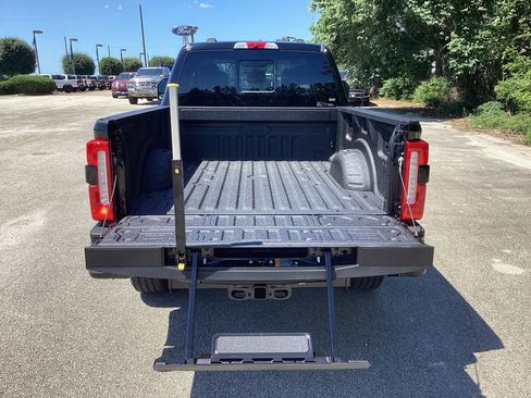 New 2026 Ford F250 Lariat w/ Black Appearance Package AWD/4WD image 9