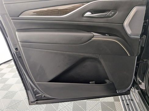 Used 2023 Cadillac Escalade ESV Sport Platinum w/ LPO, ONYX Package image 34